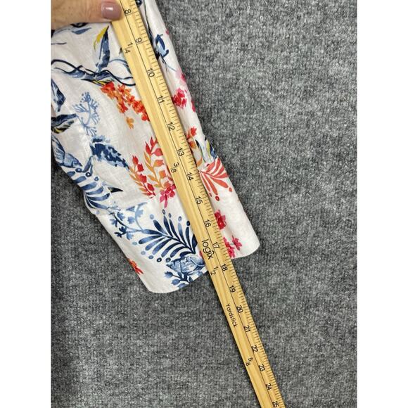 Chico's Linen Shirt Sz 1 (Medium) White w Red and Blue Floral Print Pearl Button - Picture 4 of 11